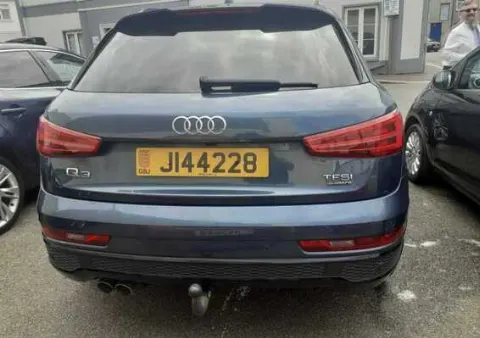 2017 AUDI Q3 S-LINE QUATRO BLACK EDITION T.F.S.I 2.0 QUATRO