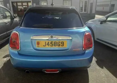 2015 MINI COOPER 1.5
